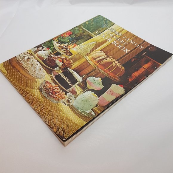 Vintage 1970s IDEALS Cookbook Family Dessert Cookbook Retro Collectible Cookbook - Picture 12 of 16